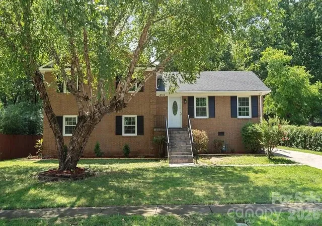 Photo 1 of Single family home for sale at 6315 Spring Garden Ln, Charlotte, NC 28213 | MLS# 4399820 | Listing updated on 2026-07-07