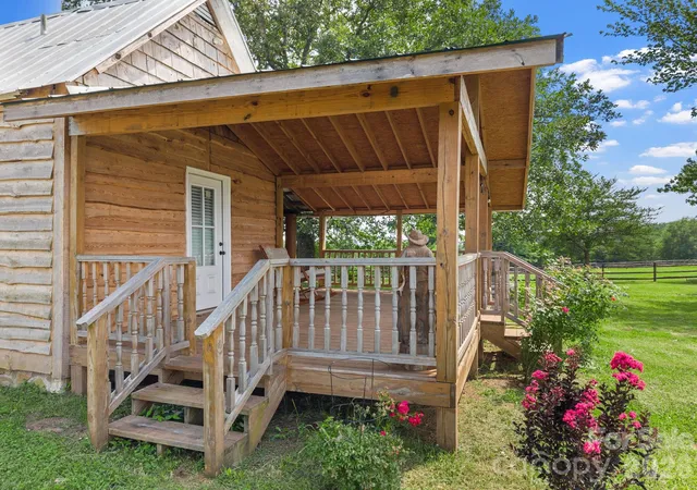 Homes for sale in Tryon, NC | 232 Blue Mountain Ln, Tryon, NC 28782 | MLS# 4399846