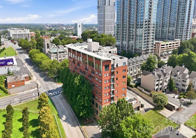 2nd image of 715 N Church St, Charlotte, NC 28202