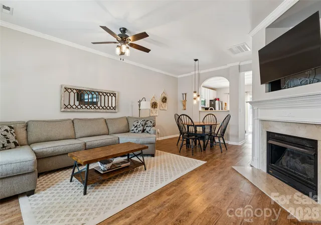4th image of 302 Tinderbox Ln, Fort Mill, SC 29708 | MLS# 4399863