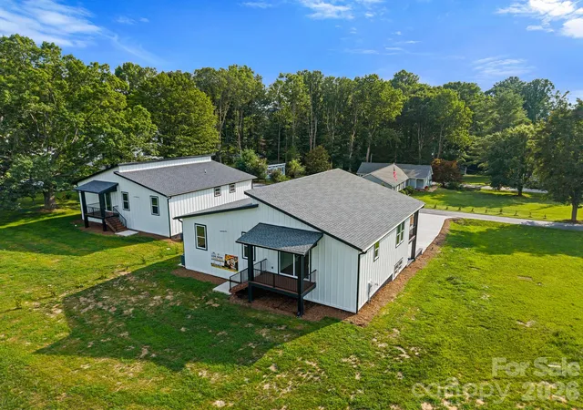 5th image of 27 Klimovych Rd, Hendersonville, NC 28792 | MLS# 4399870