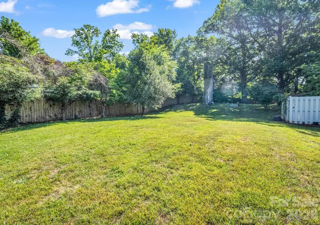 3rd image of 14 Main St, Asheville, NC 28803 | MLS# 4399880