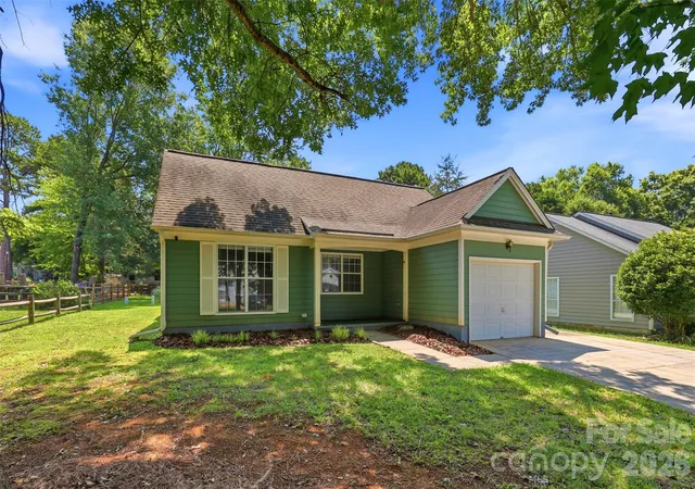 2nd image of 12615 Delman Ln, Pineville, NC 28134 | MLS# 4399932