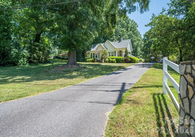 Homes for sale in Maiden, NC | 3512 Red Norris Dr, Maiden, NC 28650 | MLS# 4399949