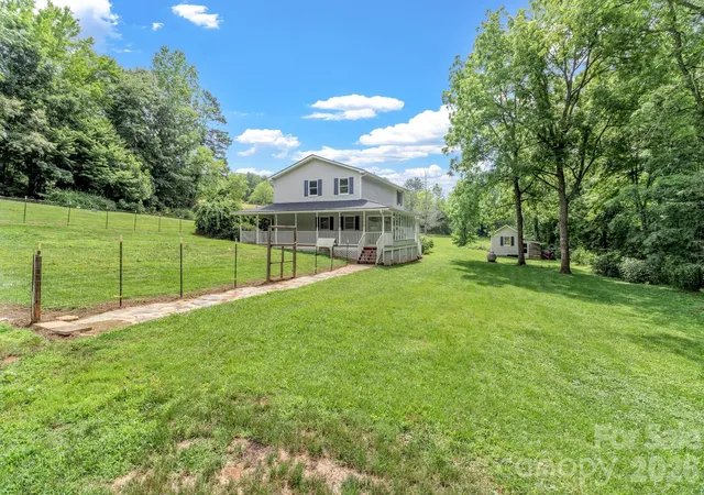 Photo 3 of Single family home for sale at 11 Aquarian Way, Leicester, NC 28748 | MLS# 4399952 | Listing updated on 2026-09-03