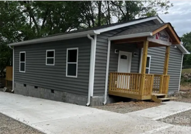 Homes for sale in Lancaster, SC | 1147 6th St, Lancaster, SC 29720 | MLS# 4399964