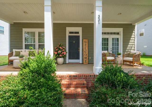Photo 3 of Single family home for sale at 331 Montibello Dr, Mooresville, NC 28117 | MLS# 4399989 | Listing updated on 2026-10-08