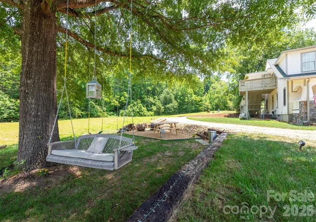 Listing Photo 2 - Condo for sale in building located at 65 Walnut St, Marion, NC 28752 - Unit #