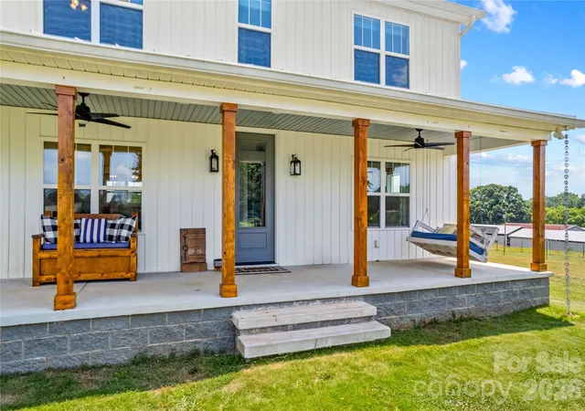 Photo 1 of Single family home for sale at 2191 Buffalo Shls Rd, Statesville, NC 28677 | MLS# 4400006 | Listing updated on 2026-08-03
