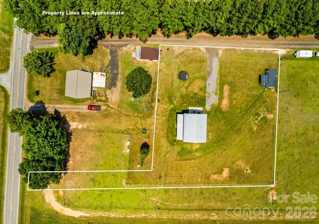 Photo 3 of Single family home for sale at 2191 Buffalo Shls Rd, Statesville, NC 28677 | MLS# 4400006 | Listing updated on 2026-08-03