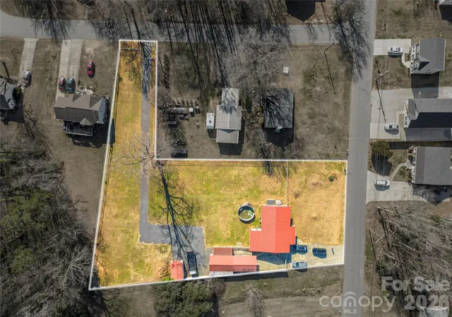 2nd image of 2410 Juniper Dr, Charlotte, NC 28269 | MLS# 4400009
