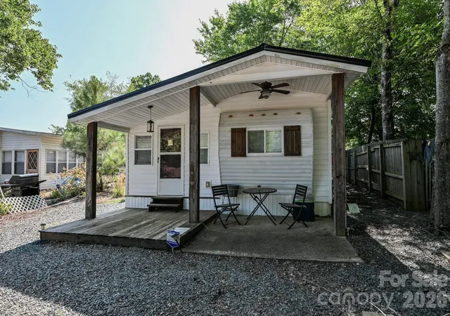 Homes for sale in Mount Gilead, NC | 125 Hollywood Trl, Mount Gilead, NC 27306 | MLS# 4400024