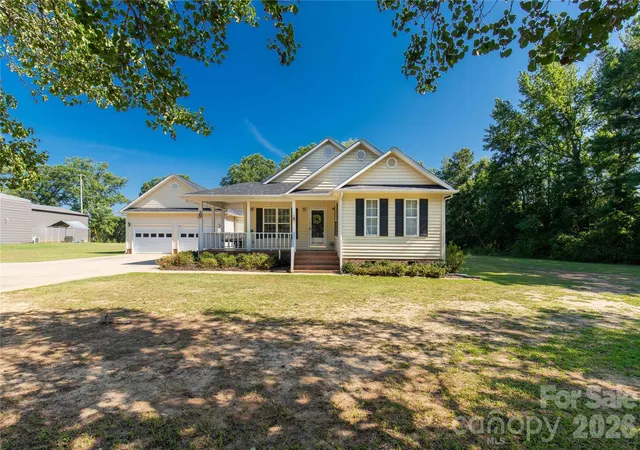 Photo 2 of Single family home for sale at 4535 Taxahaw Rd, Lancaster, SC 29720 | MLS# 4400028 | Listing updated on 2026-10-15