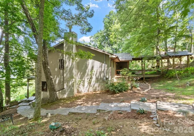 Photo 3 of Single family home for sale at 1355 Moonshine Mountain Rd #32, Burnsville, NC 28714 | MLS# 4400046 | Listing updated on 2026-07-31