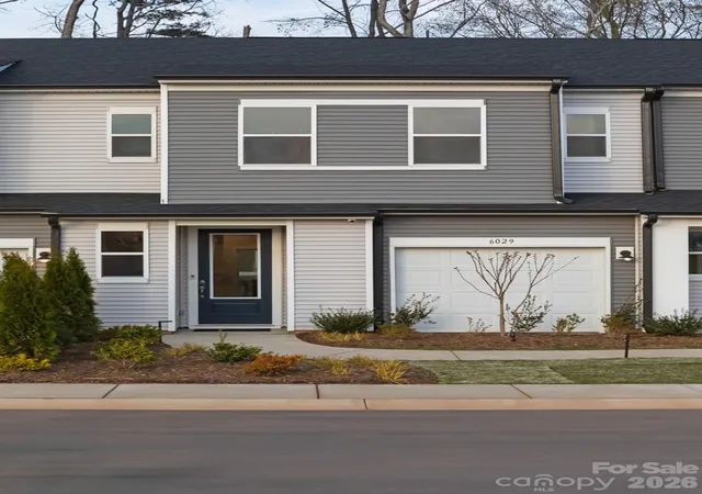 2nd image of 6029 Longar Ln, Charlotte, NC 28269 | MLS# 4400049