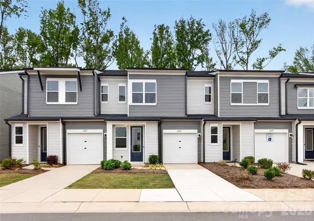 1st image of 6033 Longar Ln, Charlotte, NC 28269 | MLS# 4400059