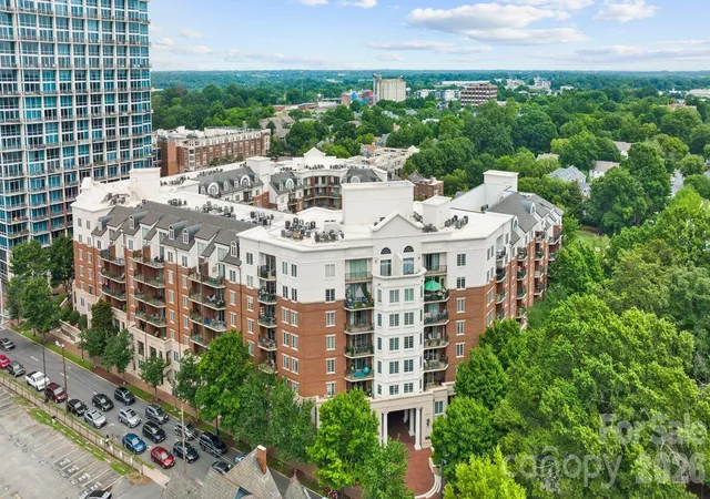Photo 1 of Condo for sale at 300 W 5th Street #617, Charlotte, NC 28202 | MLS# 4400076 | Listing updated on 2026-08-23