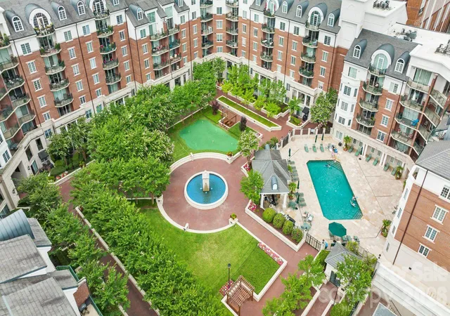 Photo 2 of Condo for sale at 300 W 5th Street #617, Charlotte, NC 28202 | MLS# 4400076 | Listing updated on 2026-08-23