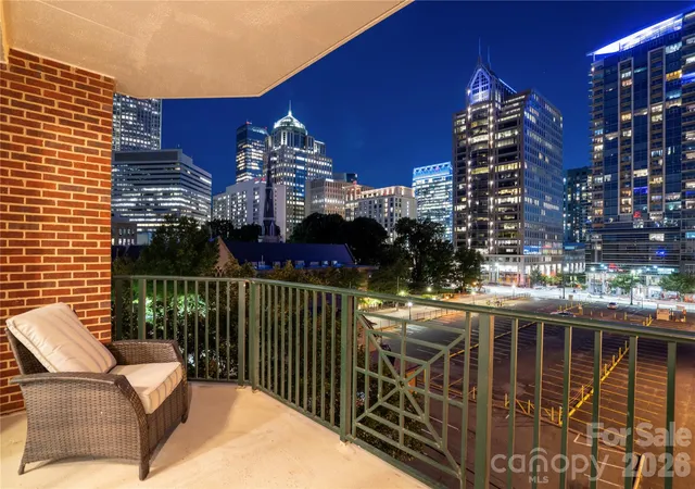 Photo 3 of Condo for sale at 300 W 5th Street #617, Charlotte, NC 28202 | MLS# 4400076 | Listing updated on 2026-09-25