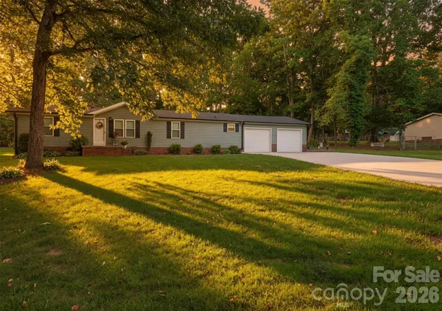 Homes for sale in Taylorsville, NC | 446 Heritage Cir, Taylorsville, NC 28681 | MLS# 4400085