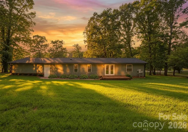 Homes for sale in Taylorsville, NC | 446 Heritage Cir, Taylorsville, NC 28681 | MLS# 4400085