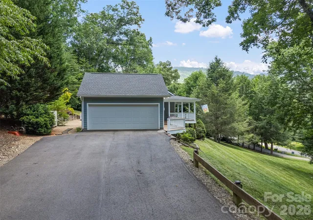Homes for sale in Canton, NC | 4 Leisure Wood Dr, Canton, NC 28716 | MLS# 4400086