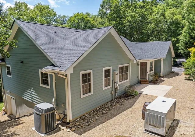 Homes for sale in Canton, NC | 4 Leisure Wood Dr, Canton, NC 28716 | MLS# 4400086
