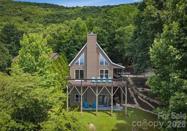 Photo 4 of Single family home for sale at 3381 Stones Throw Dr, Valdese, NC 28690 | MLS# 4400089 | Listing updated on 2026-07-07