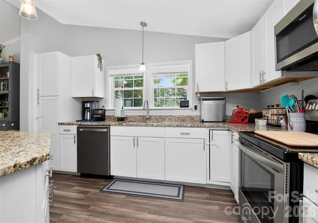 Photo 4 of Single family home for sale at 602 Timberwood Dr, Fort Mill, SC 29708 | MLS# 4400100 | Listing updated on 2026-07-30