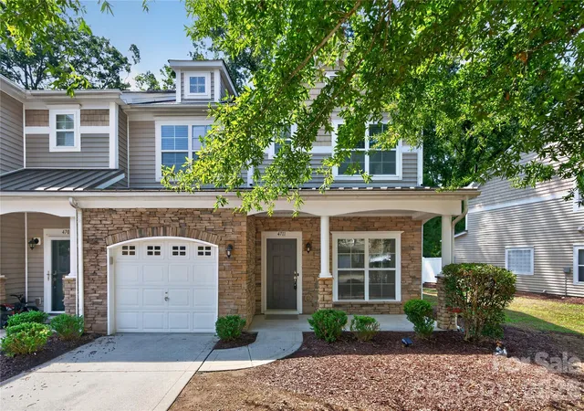 Townhouse for sale at 4711 Craigmoss Ln, Charlotte, NC 28278 | MLS# 4400112