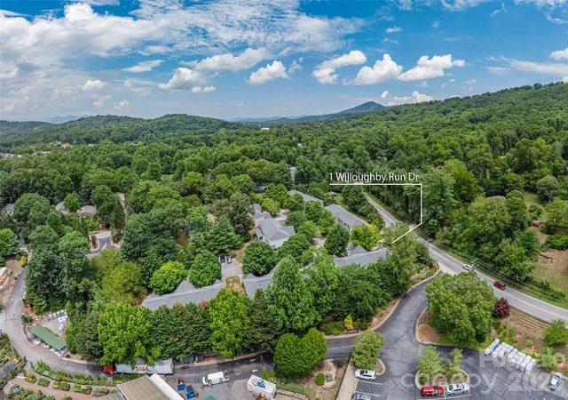 Homes for sale in Asheville, NC | 1 Willoughby Run Dr, Asheville, NC 28803 | MLS# 4400117