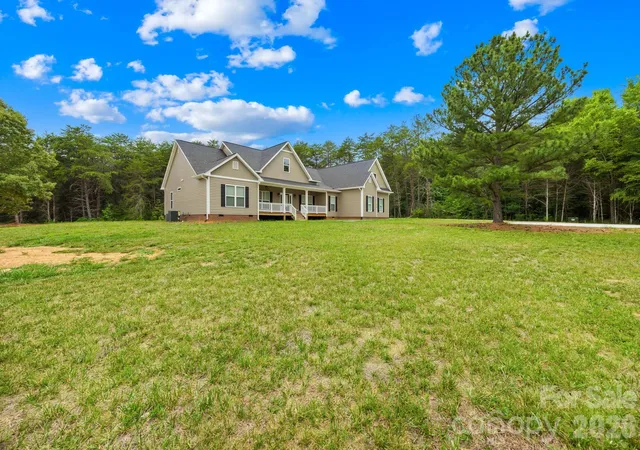 Homes for sale in Reidsville, NC | 4669 Grooms Rd, Reidsville, NC 27320 | MLS# 4400124