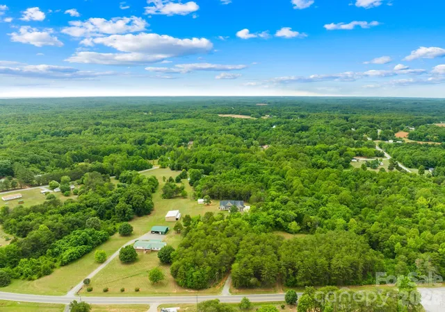 Homes for sale in Reidsville, NC | 4669 Grooms Rd, Reidsville, NC 27320 | MLS# 4400124