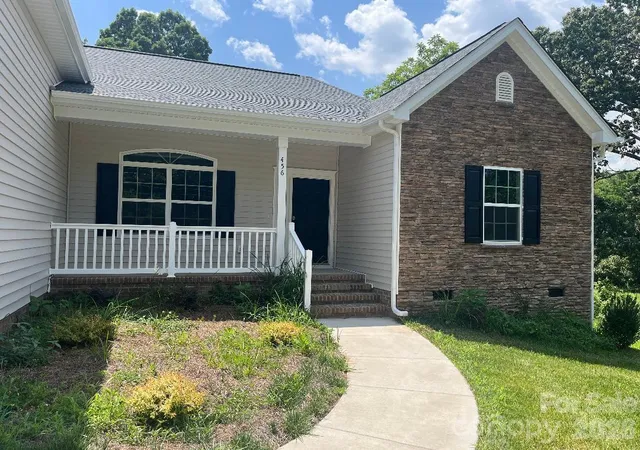 Photo 3 of Single family home for sale at 456 Allen Dr, Concord, NC 28027 | MLS# 4400128 | Listing updated on 2026-10-07