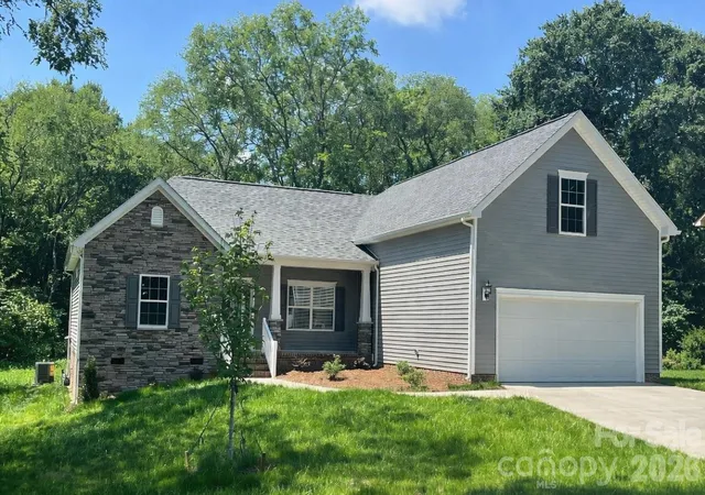 Photo 1 of Single family home for sale at 5807 Monticello Dr Nw, Concord, NC 28027 | MLS# 4400141 | Listing updated on 2026-09-26