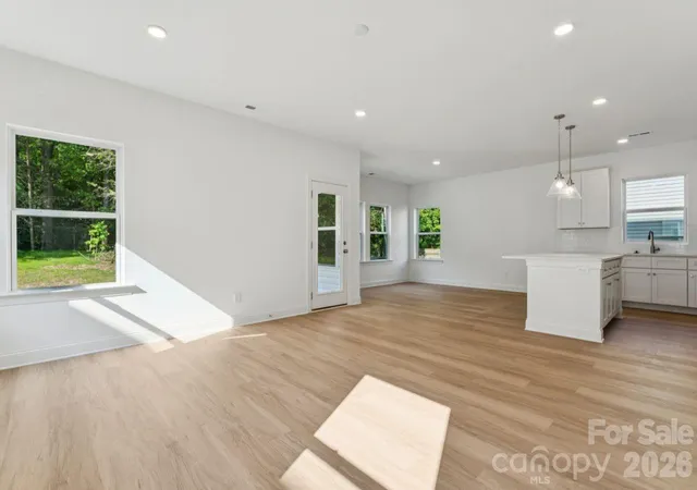 Photo 3 of Single family home for sale at 11725 Platon Ave, Huntersville, NC 28078 | MLS# 4400158 | Listing updated on 2026-10-08