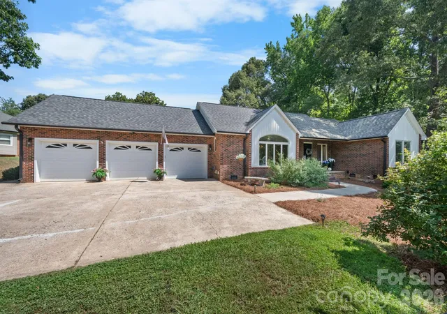 2nd image of 151 Harbourtown Dr #65/66, Kings Mountain, NC 28086 | MLS# 4400164