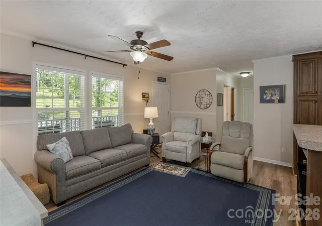 Homes for sale in Hendersonville, NC | 32 Beechwood Lakes Dr, Hendersonville, NC 28792 | MLS# 4400165