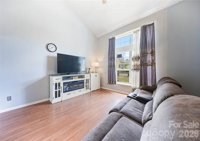 Photo 4 of Single family home for sale at 13000 Greycrest Dr, Charlotte, NC 28278 | MLS# 4400169 | Listing updated on 2026-10-04