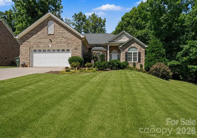 Photo 2 of Single family home for sale at 3563 Wandering Ln Ne #33, Hickory, NC 28601 | MLS# 4400174 | Listing updated on 2026-09-03