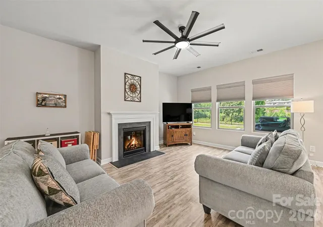 4th image of 9330 Festival Wy, Charlotte, NC 28215 | MLS# 4400188