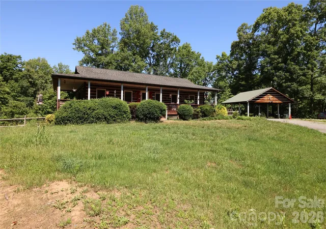 Homes for sale in Nebo, NC | 10096 Nc 226 S, Nebo, NC 28761 | MLS# 4400197
