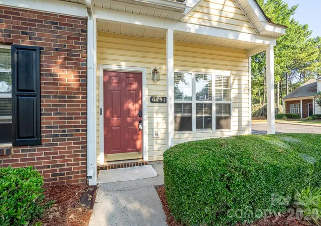 37th image of 6491 Saint Bernard Wy, Charlotte, NC 28269 | MLS# 4400216