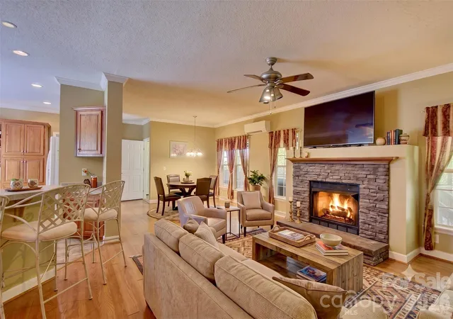 Photo 2 of Single family home for sale at 498 Broad Branch Rd, Bakersville, NC 28705 | MLS# 4400220 | Listing updated on 2026-09-03