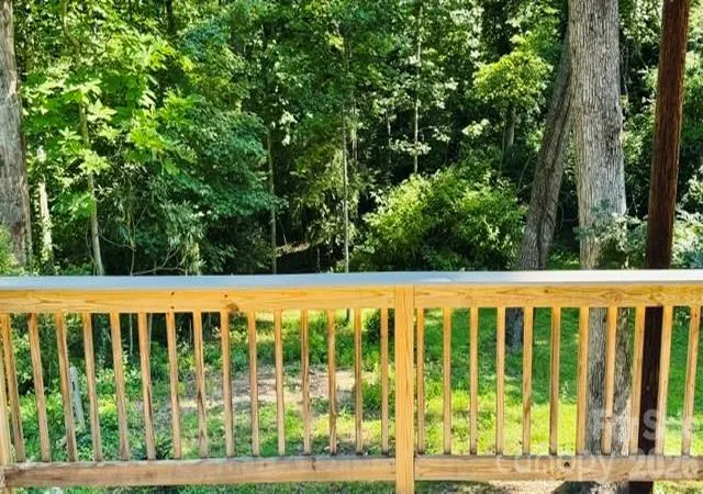 27th image of 23 Leatherwood Ln, Hendersonville, NC 28739 | MLS# 4400223
