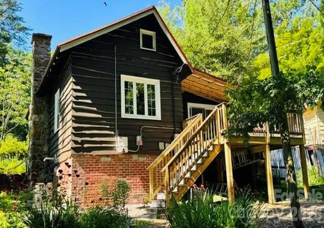 4th image of 23 Leatherwood Ln, Hendersonville, NC 28739 | MLS# 4400223