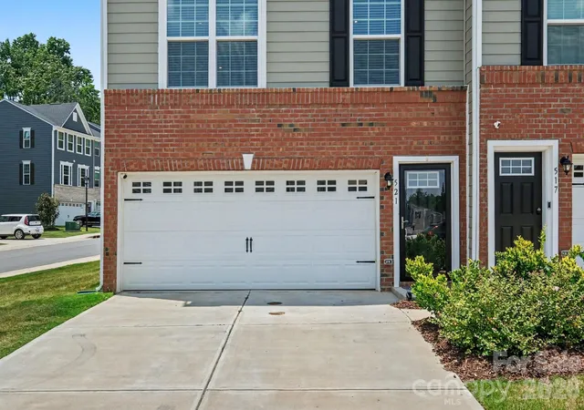 Homes for sale in Gastonia, NC | 521 Moondance Dr, Gastonia, NC 28054 | MLS# 4400244