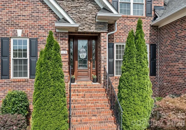 Photo 4 of Single family home for sale at 115 Orchard Farm Ln, Mooresville, NC 28117 | MLS# 4400248 | Listing updated on 2026-10-08