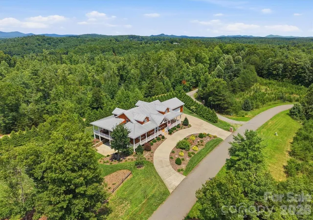 3rd image of 2040 Shannon Dr, Morganton, NC 28655 | MLS# 4400250