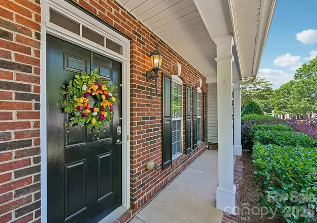 Photo 3 of Townhouse for sale at 20524 Harbor View Dr, Cornelius, NC 28031 | MLS# 4400251 | Listing updated on 2026-09-01